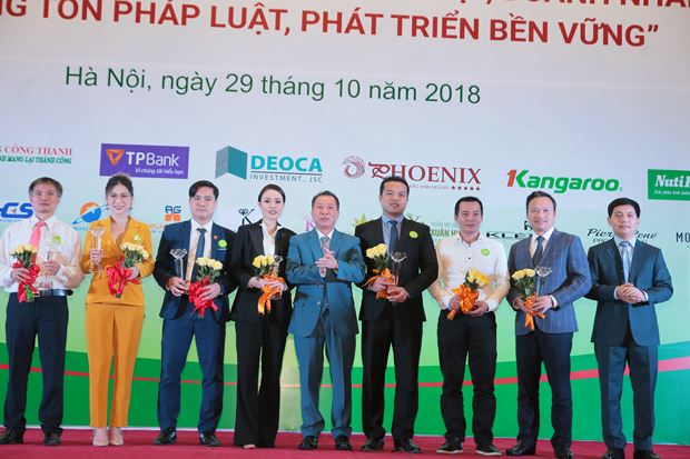 Trao giải cuộc thi viết vinh danh doanh nghiệp, doanh nhân: Đêm hội tụ của những doanh nhân tiêu biểu.